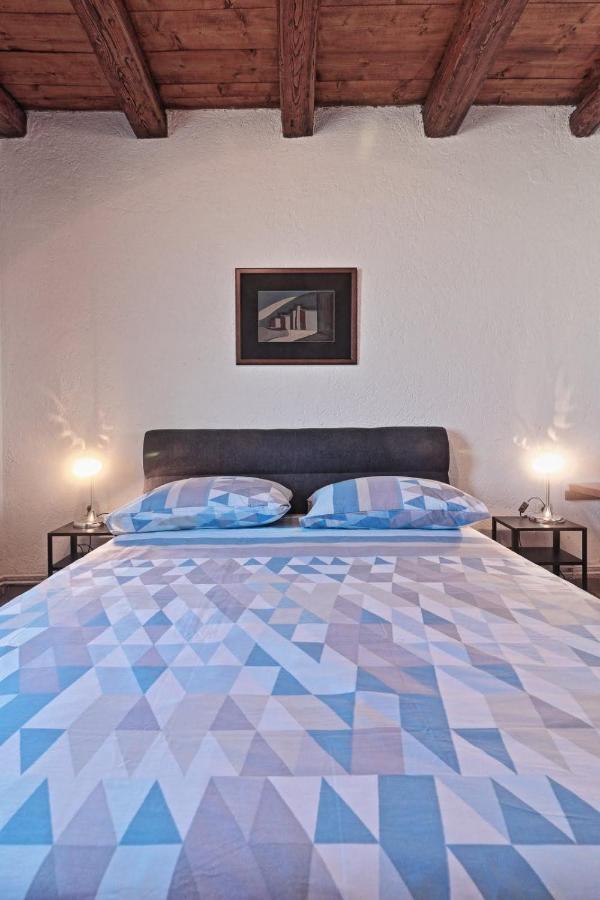 Two Olives Villa เวอร์บนิค ภายนอก รูปภาพ